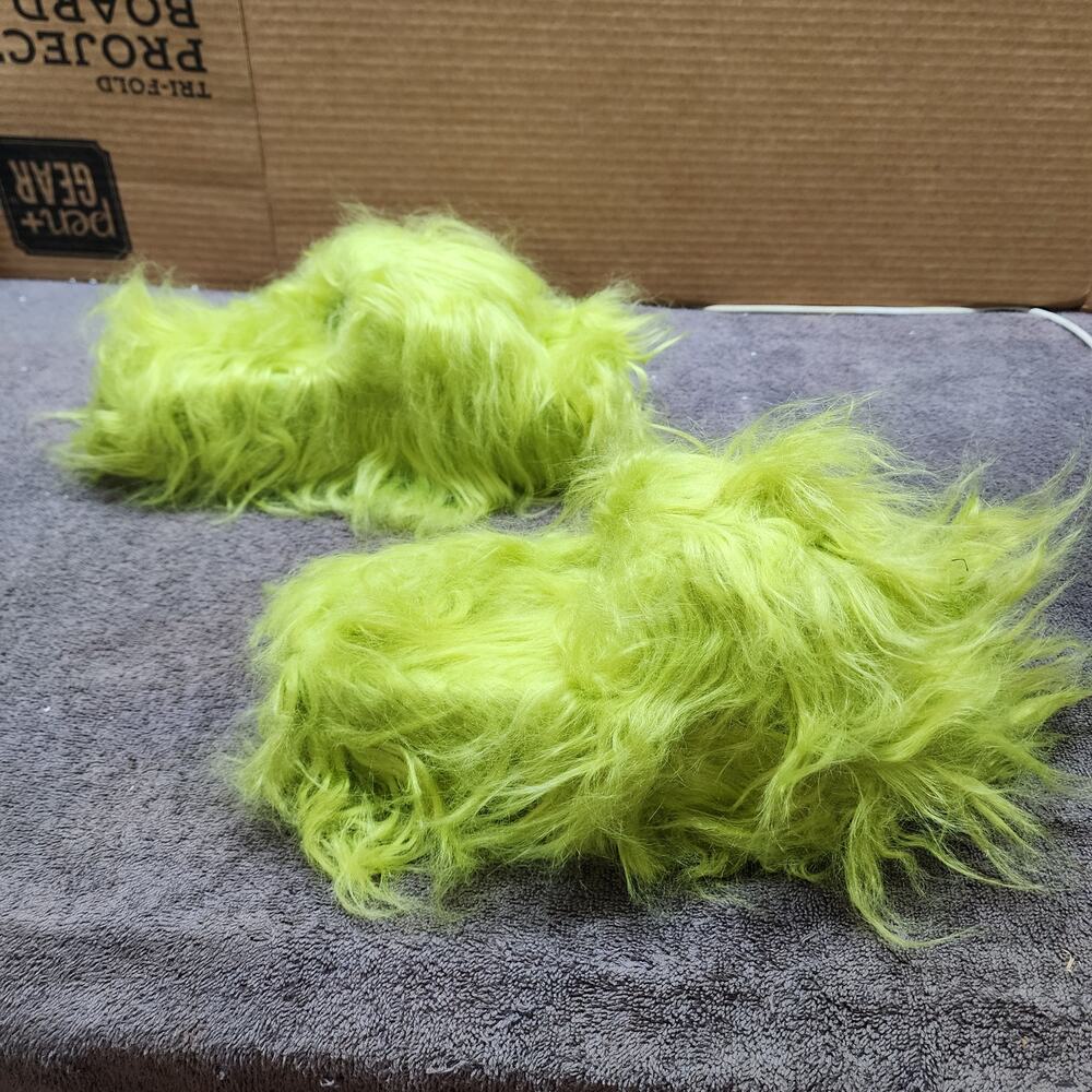 Current Mood Case of the Grumpies Slides Green furry shoes size 11 women shlf
